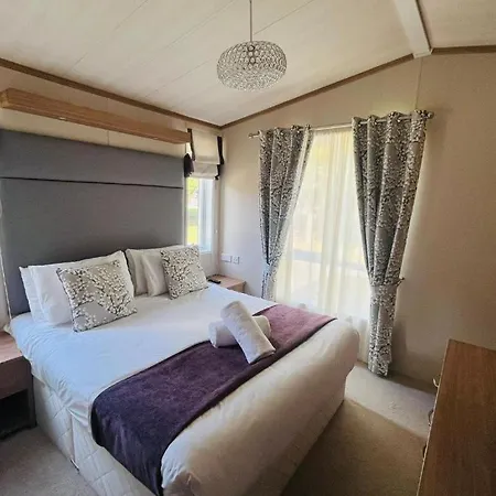 Bakers With Hot Tub Ferienhaus